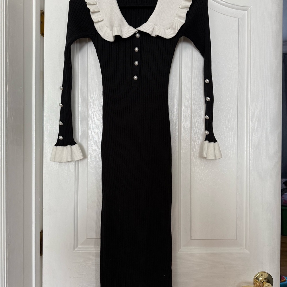 Black and White Bodycon Cocktail Dress with Peter Pan Collar